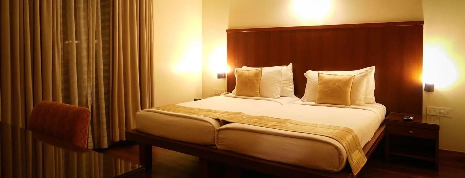 one_Bedroom_Suite_Bedroom